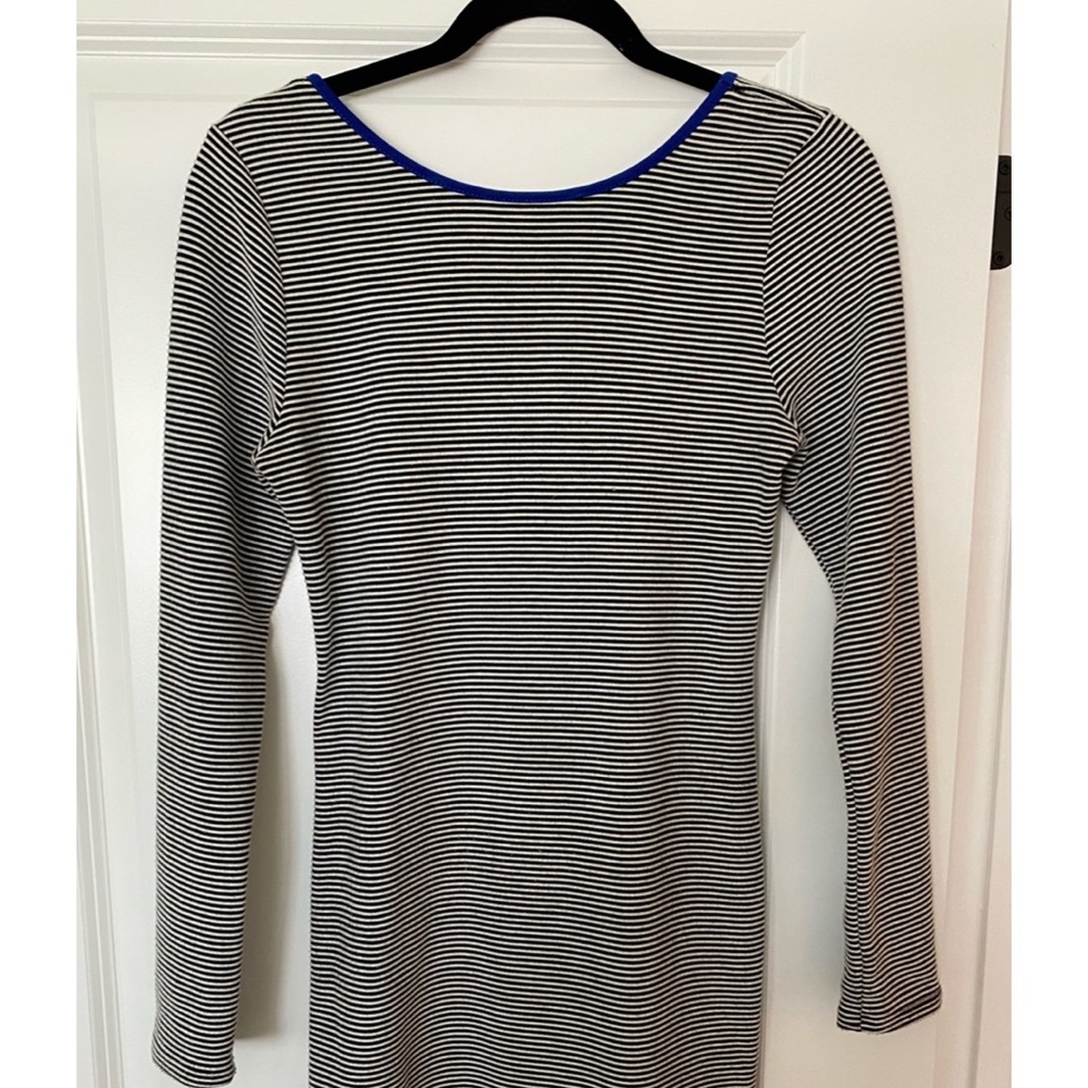White & black striped body on dress